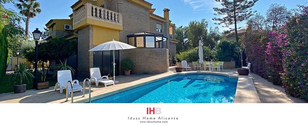 Foto 1 de Xalet en venda a Almajada-Ravel de 6 habitacions amb terrassa i piscina