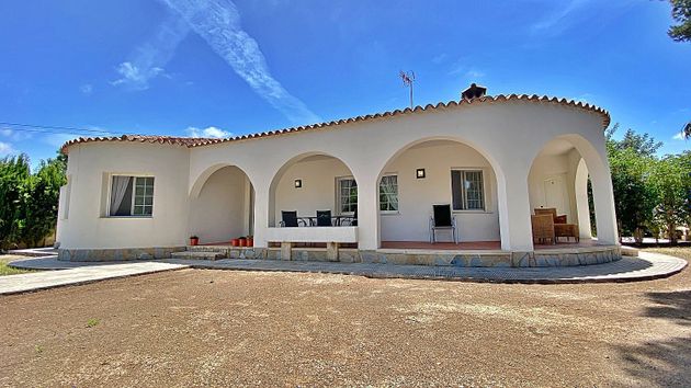 Foto 1 de Chalet en venta en Almajada-Ravel de 3 habitaciones con terraza y garaje