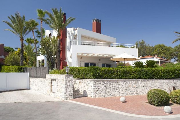 Foto 2 de Venta de chalet en Arenal de 6 habitaciones con terraza y piscina