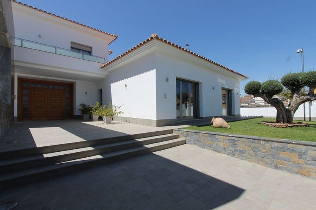 Foto 2 de Xalet en venda a San Pedro del Pinatar de 5 habitacions amb terrassa i piscina