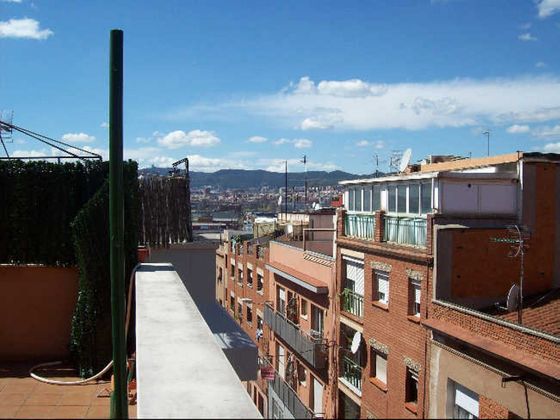 Foto 1 de Dúplex en venta en El Raval - Safaretjos de 2 habitaciones con terraza y balcón