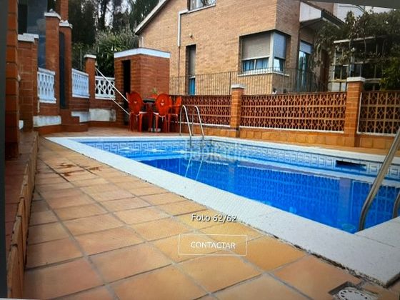 Foto 2 de Venta de casa en Corbera de Llobregat de 5 habitaciones con terraza y piscina