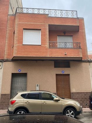 Foto 2 de Venta de casa adosada en Callosa de Segura de 5 habitaciones con terraza y balcón