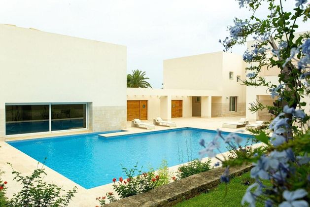 Foto 1 de Venta de casa en Les Rotes/Las Rotas de 4 habitaciones con terraza y piscina