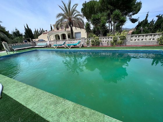 Foto 1 de Venta de chalet en Novelda de 6 habitaciones con terraza y piscina