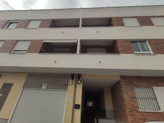 Foto 1 de Venta de piso en calle Portugal de 3 habitaciones con terraza y balcón