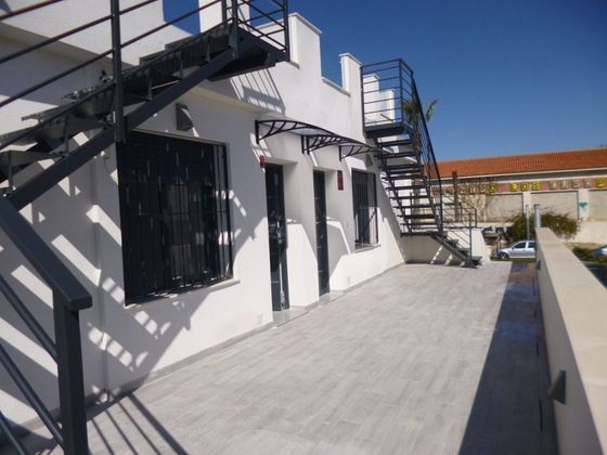 Foto 1 de Venta de piso en Torrelamata - La Mata de 2 habitaciones con terraza