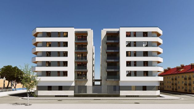 Foto 1 de Venta de piso en calle Menéndez Pidal de 2 habitaciones con terraza y piscina