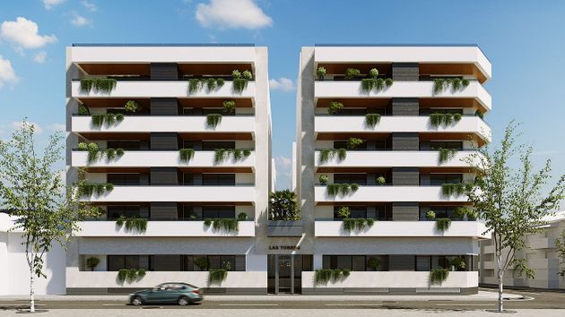 Foto 2 de Venta de piso en calle Menéndez Pidal de 2 habitaciones con terraza y piscina