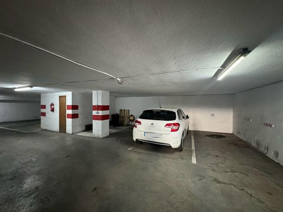 Foto 2 de Garaje en venta en Ensanche - Diputación de 10 m²