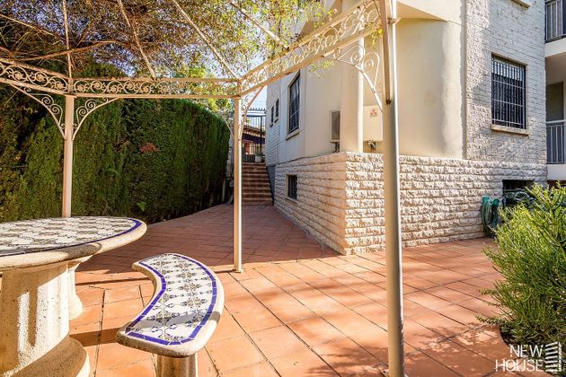 Foto 1 de Casa adossada en venda a San Juan de Alicante/Sant Joan d´Alacant de 5 habitacions amb terrassa i piscina