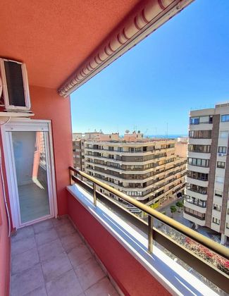 Foto 2 de Pis en lloguer a Ensanche - Diputación de 2 habitacions amb balcó i aire acondicionat