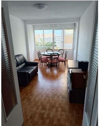 Foto 1 de Piso en alquiler en Pla de Bon Repós de 2 habitaciones con muebles y aire acondicionado