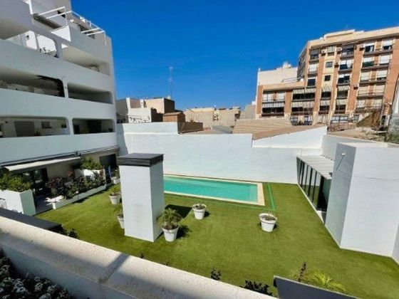 Foto 1 de Pis en venda a Centro - San Vicente del Raspeig/Sant Vicent del Raspeig de 3 habitacions amb terrassa i piscina