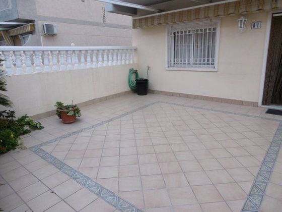Foto 2 de Casa en venta en Los Arenales del Sol de 4 habitaciones con terraza y garaje