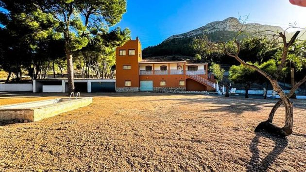 Foto 1 de Casa rural en venda a Finestrat pueblo de 6 habitacions amb terrassa i garatge