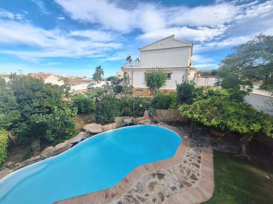 Foto 1 de Casa en venda a Gran Alacant de 4 habitacions amb terrassa i piscina