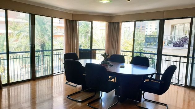 Foto 1 de Oficina en lloguer a Centro - Alicante de 230 m²