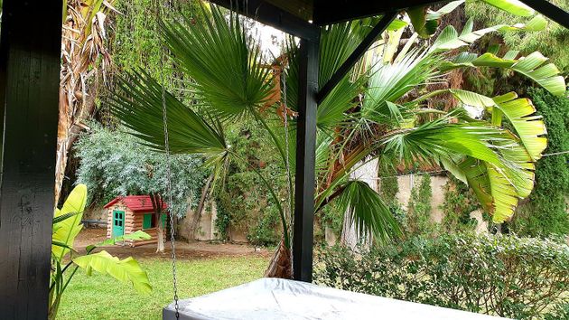 Foto 2 de Casa adossada en venda a La Huerta de 5 habitacions amb terrassa i piscina