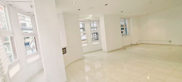 Foto 1 de Alquiler de oficina en calle San Francisco de 85 m²