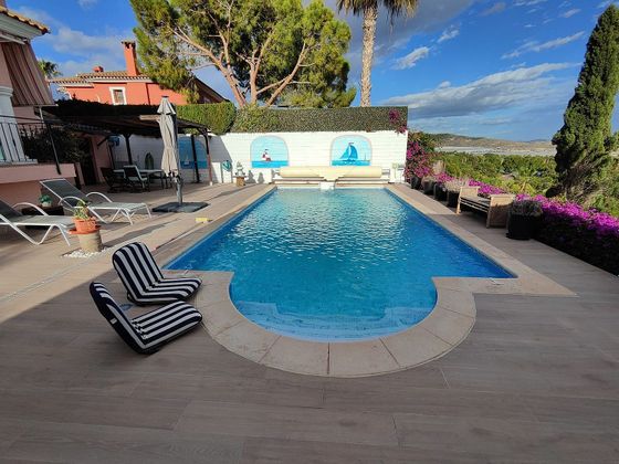 Foto 2 de Xalet en venda a Bonalba-Cotoveta de 5 habitacions amb terrassa i piscina