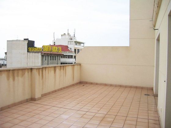 Foto 1 de Ático en venta en Casco Antiguo - Santa Cruz de 4 habitaciones con terraza y aire acondicionado