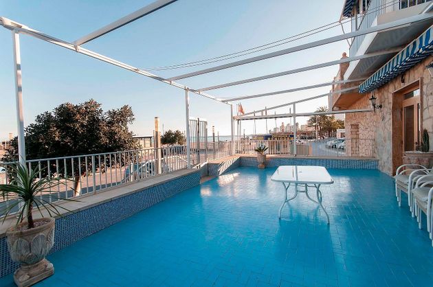Foto 2 de Chalet en venta en Campello Playa de 7 habitaciones con terraza y piscina