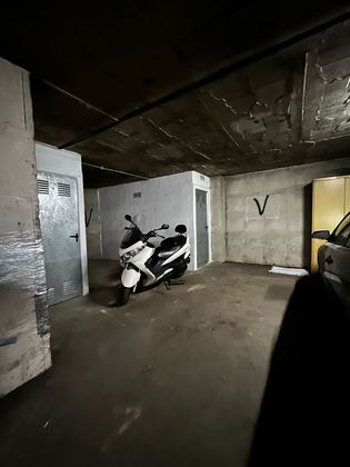 Foto 1 de Garaje en venta en calle Bailen de 8 m²