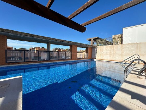 Foto 1 de Pis en venda a avenida Sevilla de 3 habitacions amb terrassa i piscina