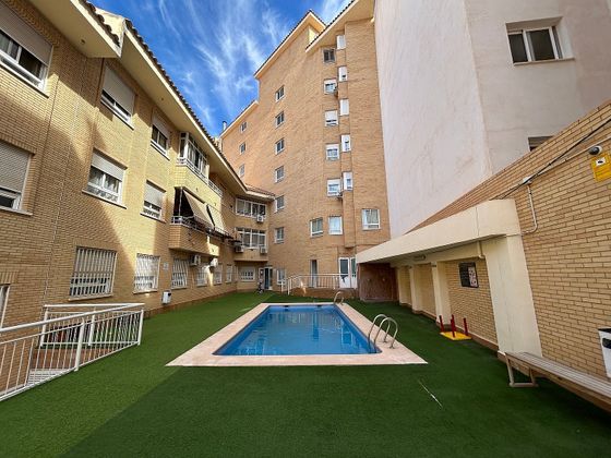 Foto 1 de Piso en venta en Alcalde Felipe Mallol de 3 habitaciones con piscina y garaje