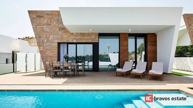 Foto 1 de Casa en venta en avenida Puerto Rico de 5 habitaciones con terraza y piscina