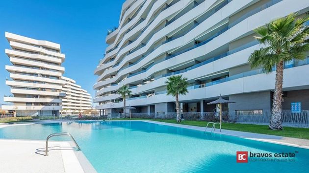 Foto 1 de Pis en venda a calle Maestro José Garberí Serrano de 3 habitacions amb terrassa i piscina