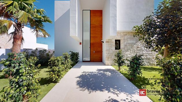 Foto 1 de Casa en venda a avenida Nicaragua de 4 habitacions amb terrassa i piscina