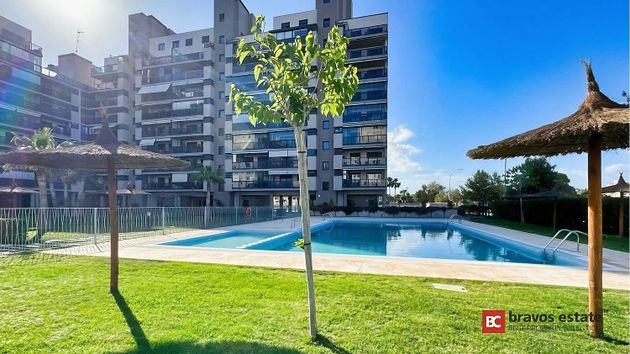 Foto 1 de Pis en venda a avenida Artista Remigio Soler López de 3 habitacions amb terrassa i piscina