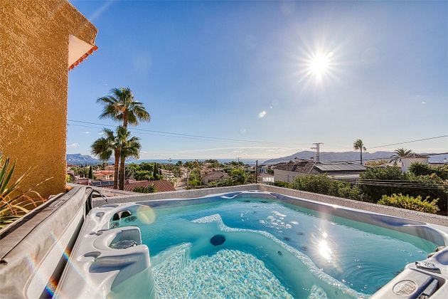 Foto 1 de Casa en venda a calle Serra L'alguenya de 5 habitacions amb terrassa i piscina