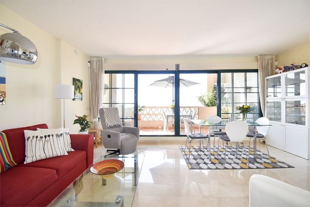 Foto 1 de Pis en venda a calle Roma de 3 habitacions amb terrassa i piscina