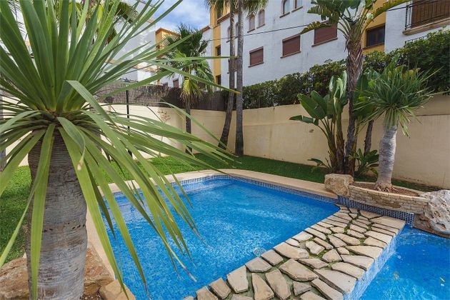 Foto 2 de Casa en venda a calle Génova de 2 habitacions amb terrassa i piscina