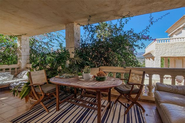 Foto 2 de Casa en venda a calle Cormorà de 5 habitacions amb terrassa i piscina