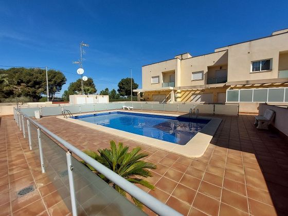 Foto 2 de Casa en venta en calle La Rafaela de 3 habitaciones con terraza y piscina