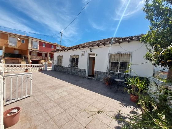 Foto 2 de Xalet en venda a avenida Callosa Segura de 3 habitacions amb terrassa i jardí