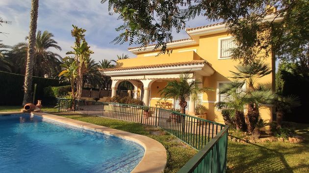 Foto 2 de Xalet en venda a Bonalba-Cotoveta de 5 habitacions amb terrassa i piscina