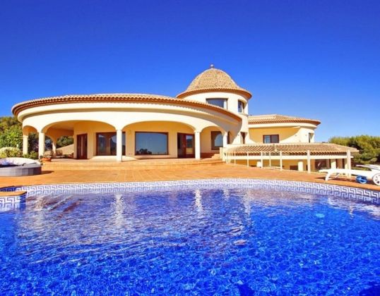 Foto 2 de Venta de casa en Zona Levante - Playa Fossa de 8 habitaciones con terraza y piscina