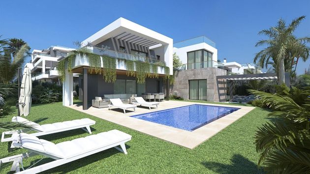 Foto 2 de Pis en venda a La Siesta - El Salado - Torreta de 1 habitació amb terrassa i piscina