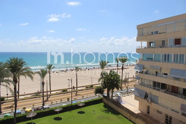 Foto 2 de Piso en venta en Playa Mucha Vista de 4 habitaciones con terraza y piscina