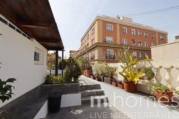 Foto 1 de Àtic en venda a calle Castaños de 2 habitacions amb terrassa i aire acondicionat
