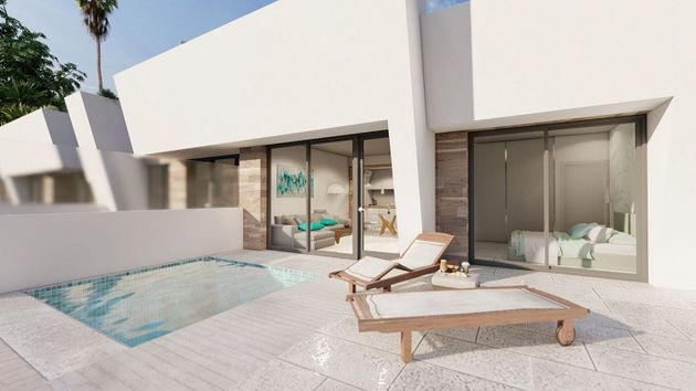 Foto 2 de Casa adossada en venda a Torre-Pacheco ciudad de 2 habitacions amb terrassa i piscina
