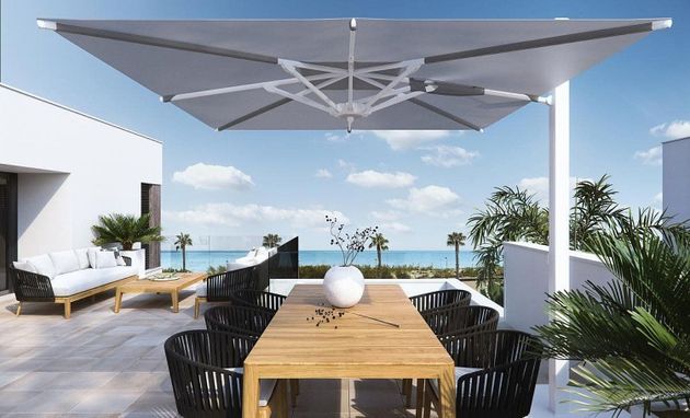 Foto 2 de Chalet en venta en El Mojón de 3 habitaciones con terraza y piscina