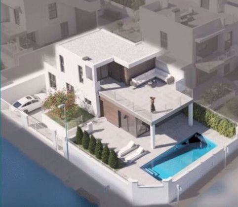 Foto 1 de Venta de casa en Orihuela ciudad de 3 habitaciones con terraza y piscina