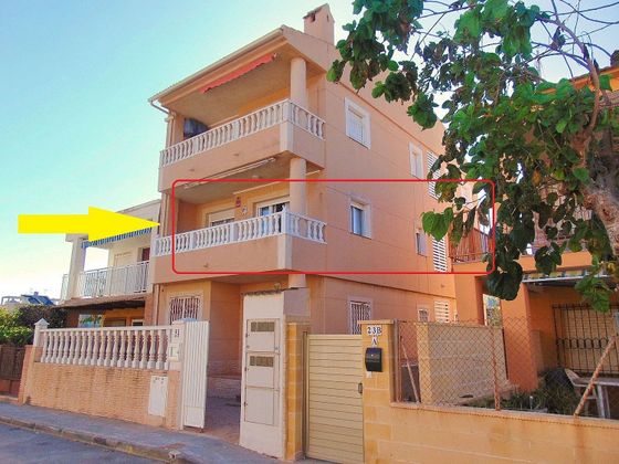 Foto 2 de Pis en venda a calle Faro de 4 habitacions amb terrassa i balcó