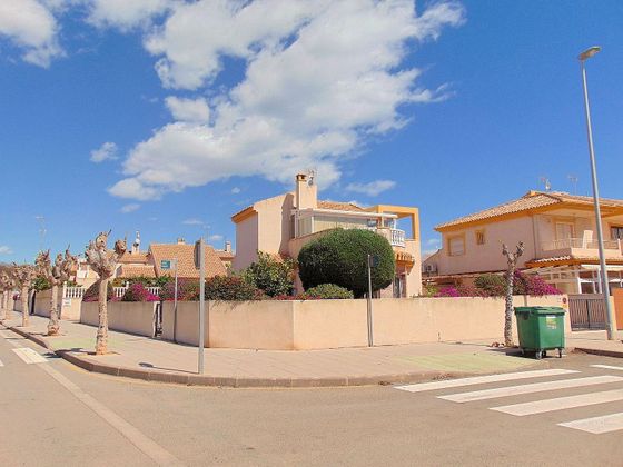 Foto 2 de Xalet en venda a calle Ciudad de Castellón de 3 habitacions amb terrassa i jardí